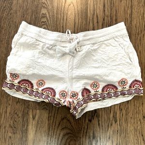 White comfy shorts with detailing